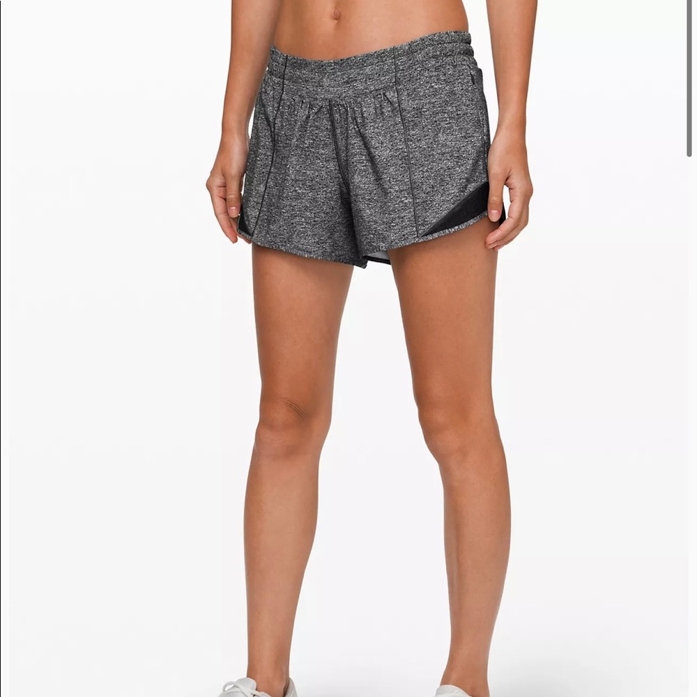 Lululemon Hotty Hot short